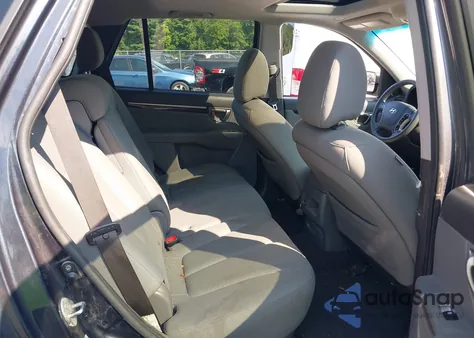 2010 Hyundai Santa Fe Gls from USA, damaged, VIN 5NMSGDAB7AH411330